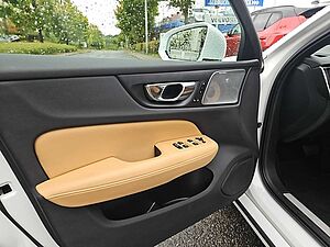 Volvo  T6 AWD Inscription Plug-In SK124