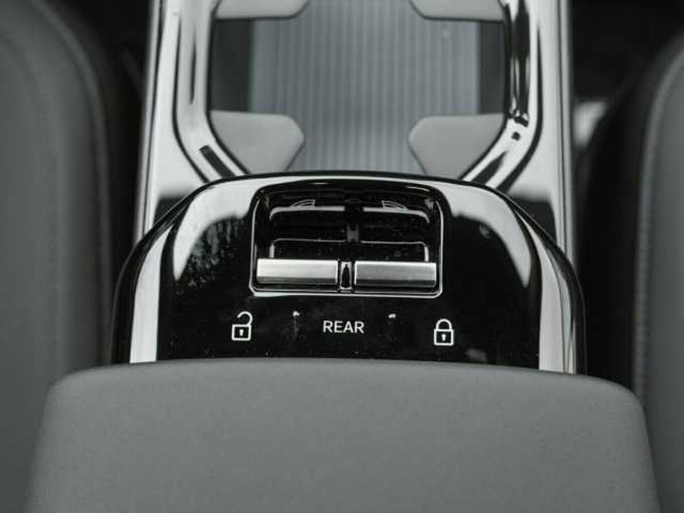 Volvo  SINGLE EXT. RANGE PLUS 69kWh MY24