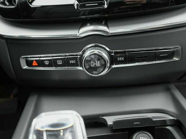 Volvo  T6 PLUS DARK HYBRID BUSINESS MY25