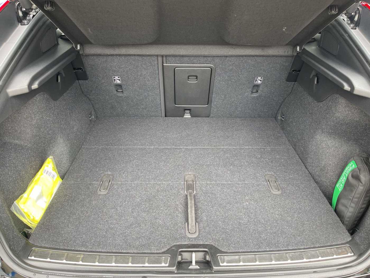 Volvo  C40