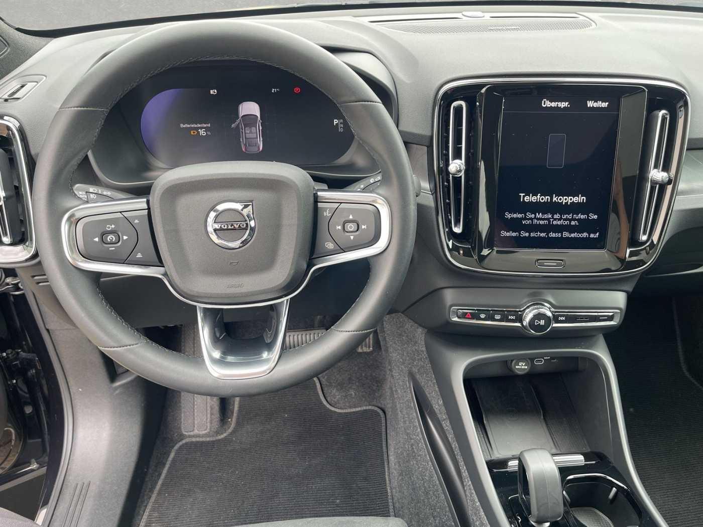 Volvo  C40
