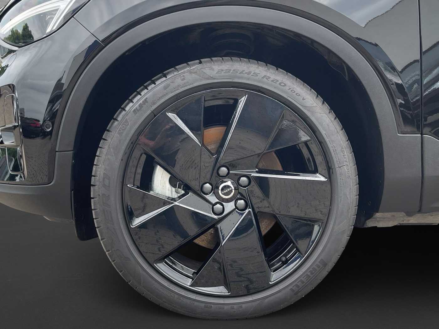 Volvo  C40