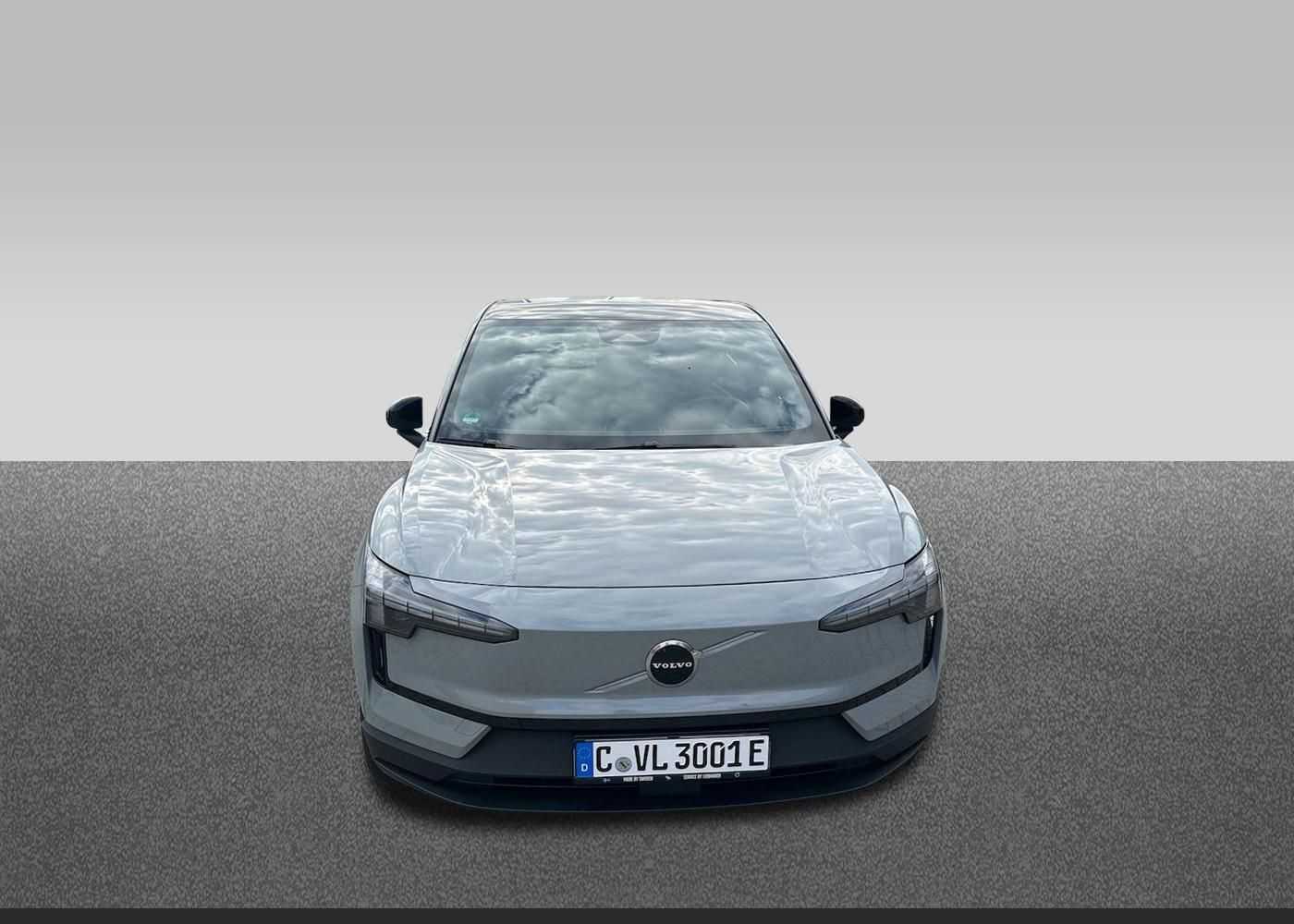Volvo  Plus 2WD Pure Electric