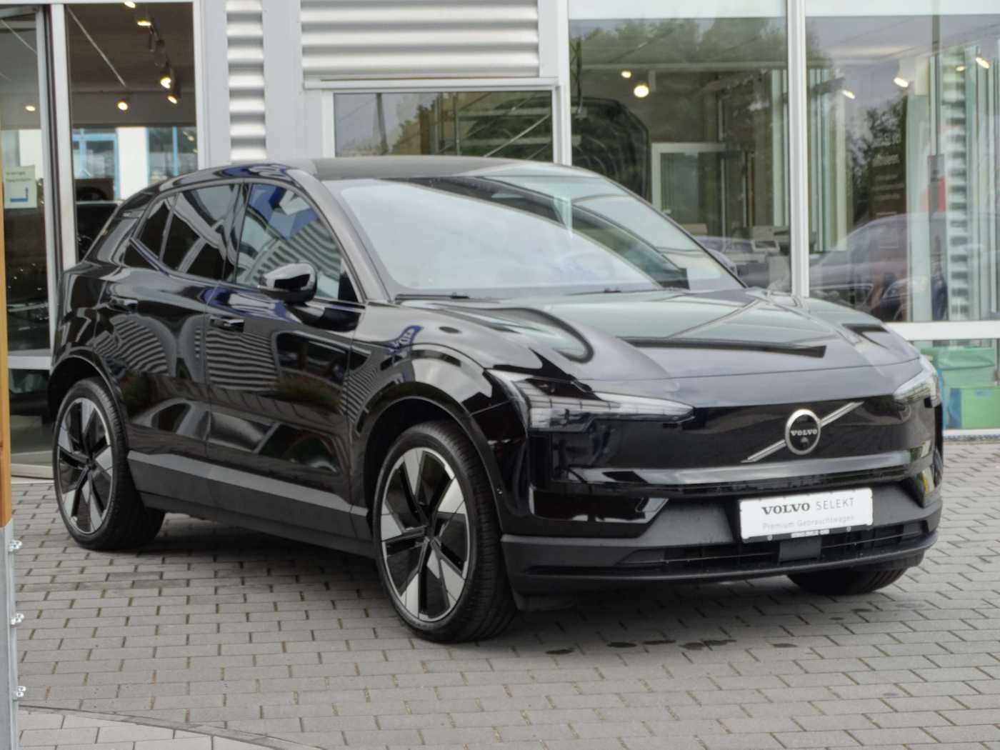 Volvo  Ultra 2WD Pure Electric Extended Range