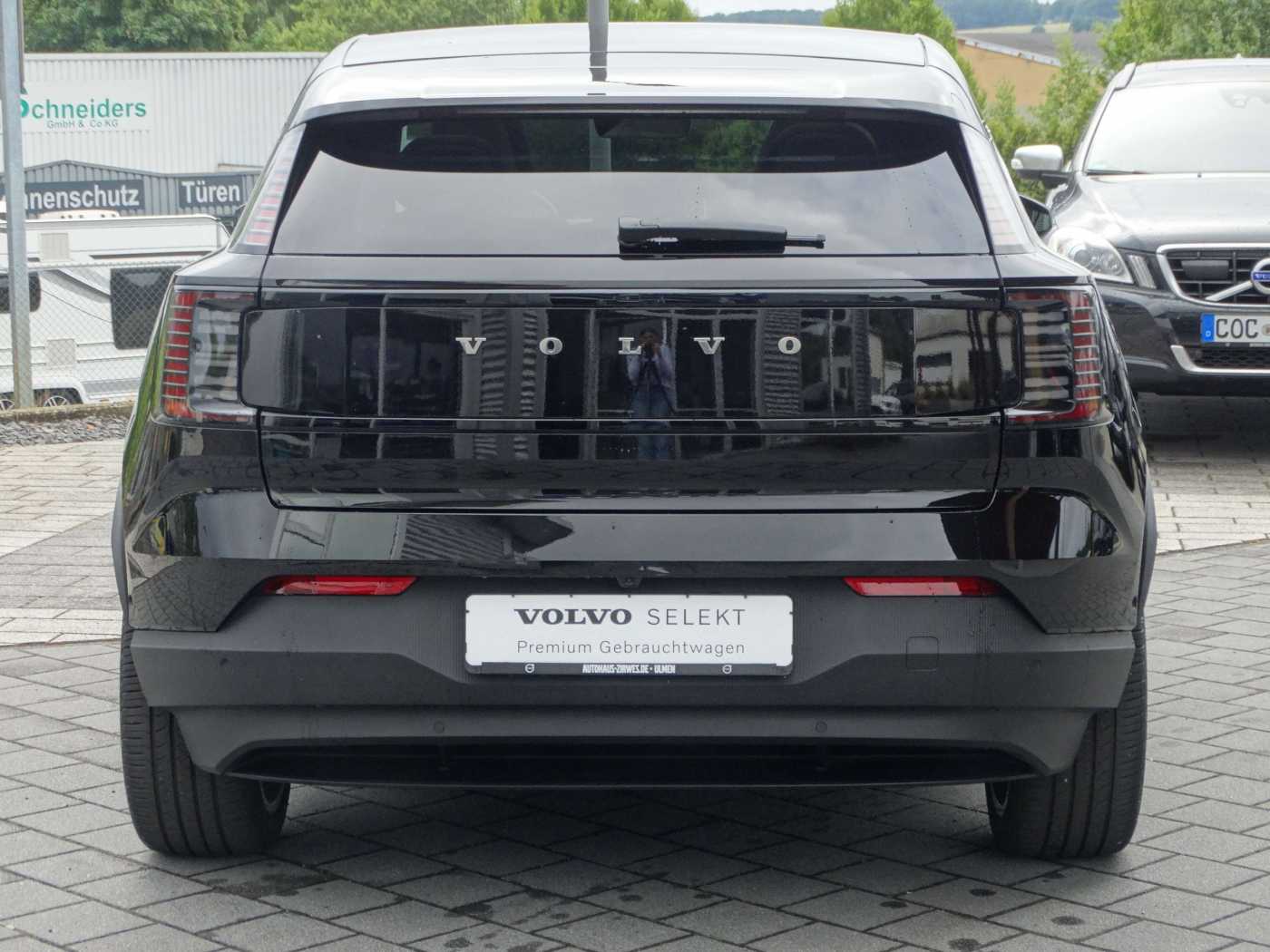 Volvo  Ultra 2WD Pure Electric Extended Range