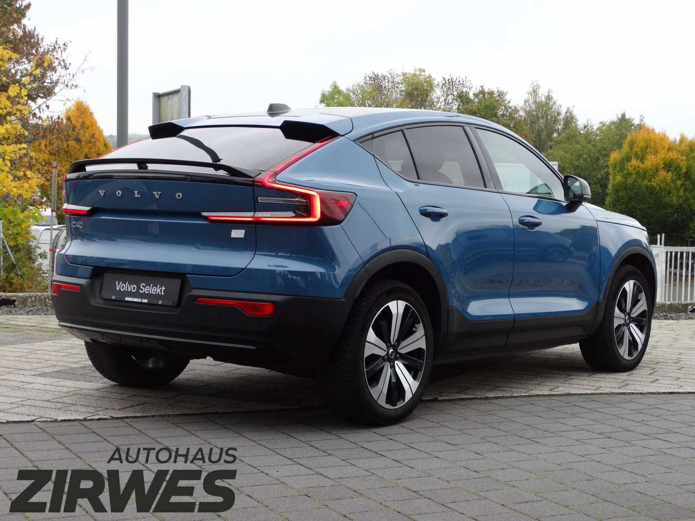 Volvo  Core Recharge Twin Motor Pure Electric AWD