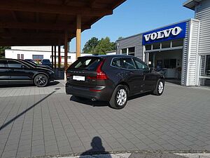 Volvo  B4 Diesel Momentum Pro 2WD