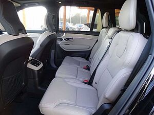 Volvo  T8 AWD Ultra Dark Recharge Plug-In Hybrid