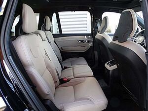 Volvo  T8 AWD Ultra Dark Recharge Plug-In Hybrid