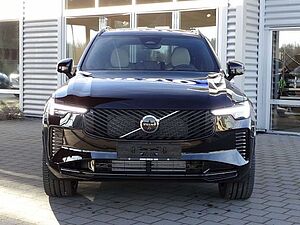 Volvo  T8 AWD Ultra Dark Recharge Plug-In Hybrid