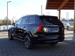 Volvo  T8 AWD Ultra Dark Recharge Plug-In Hybrid