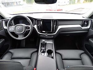 Volvo  Plus Dark Recharge Plug-In Hybrid T6 AWD