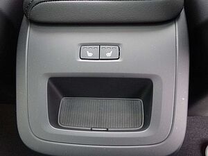 Volvo  Plus Dark Recharge Plug-In Hybrid T6 AWD