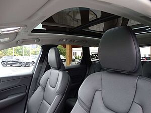 Volvo  Plus Dark Recharge Plug-In Hybrid T6 AWD