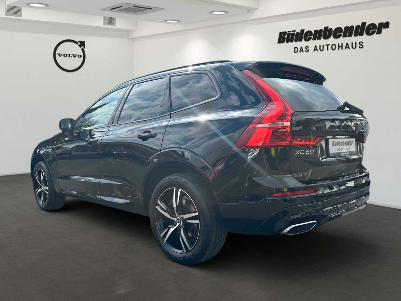 Volvo  XC60 R Design Expression  Plug-In Hybrid