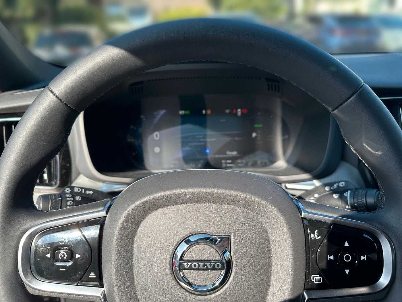 Volvo  Plus Black Edition Plug-In Hybrid *ACC*BLIS