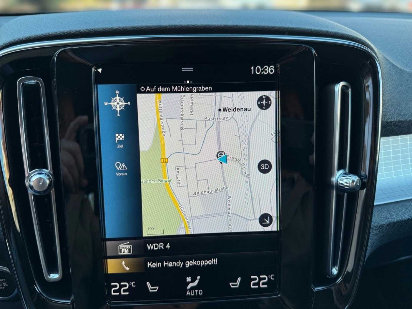 Volvo  XC40 Momentum Pro 2WD