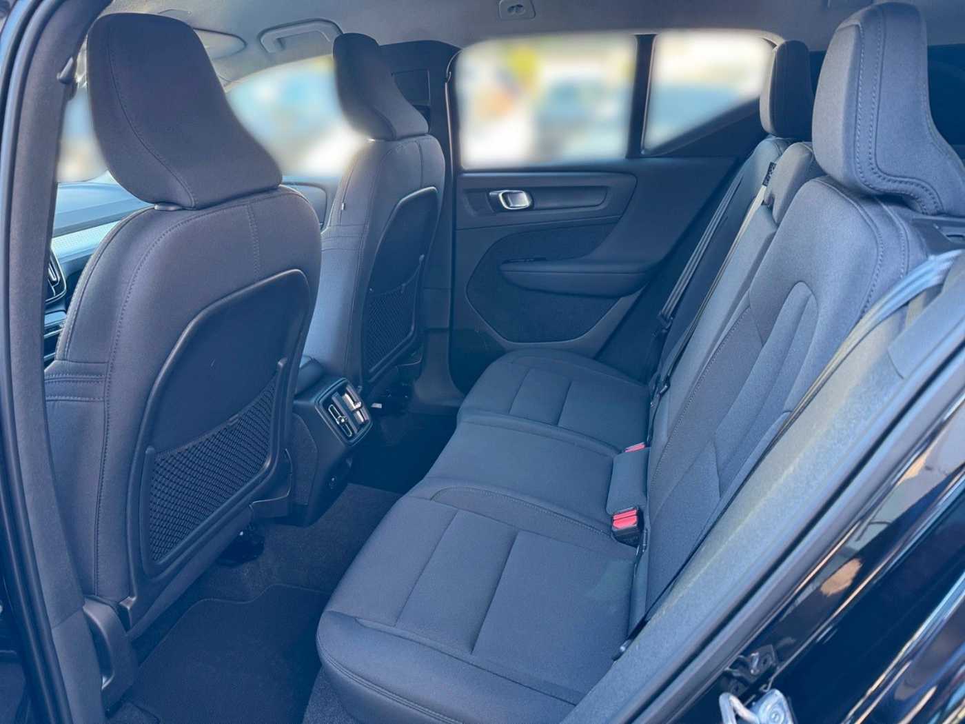Volvo  XC40 Momentum Pro 2WD