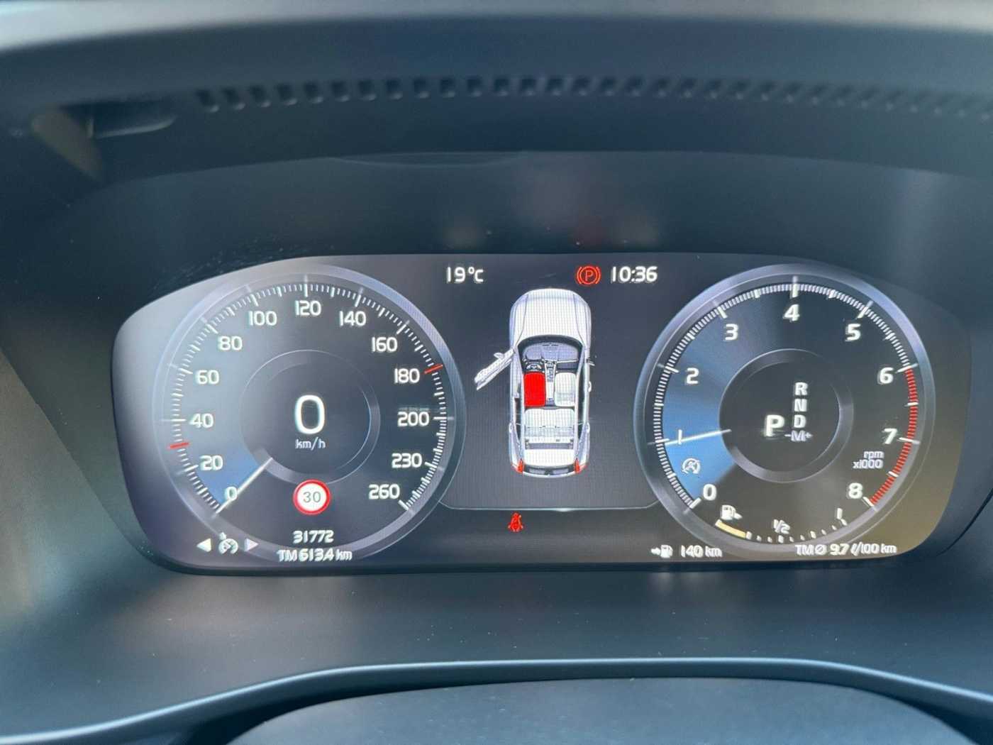 Volvo  XC40 Momentum Pro 2WD
