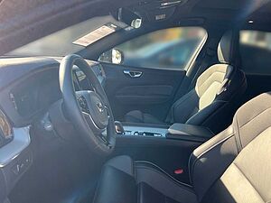 Volvo  R Design Recharge T8 AWD*ACC*BLIS*Standh