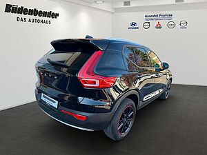 Volvo  XC40 Momentum Pro 2WD