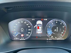 Volvo  XC40 Momentum Pro 2WD