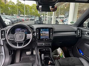 Volvo  XC40 R Design  Pure Electric AWD