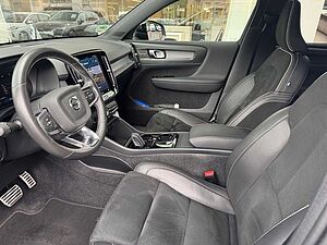 Volvo  XC40 R Design  Pure Electric AWD