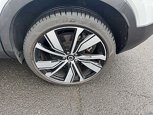 Volvo  XC40 R Design  Pure Electric AWD