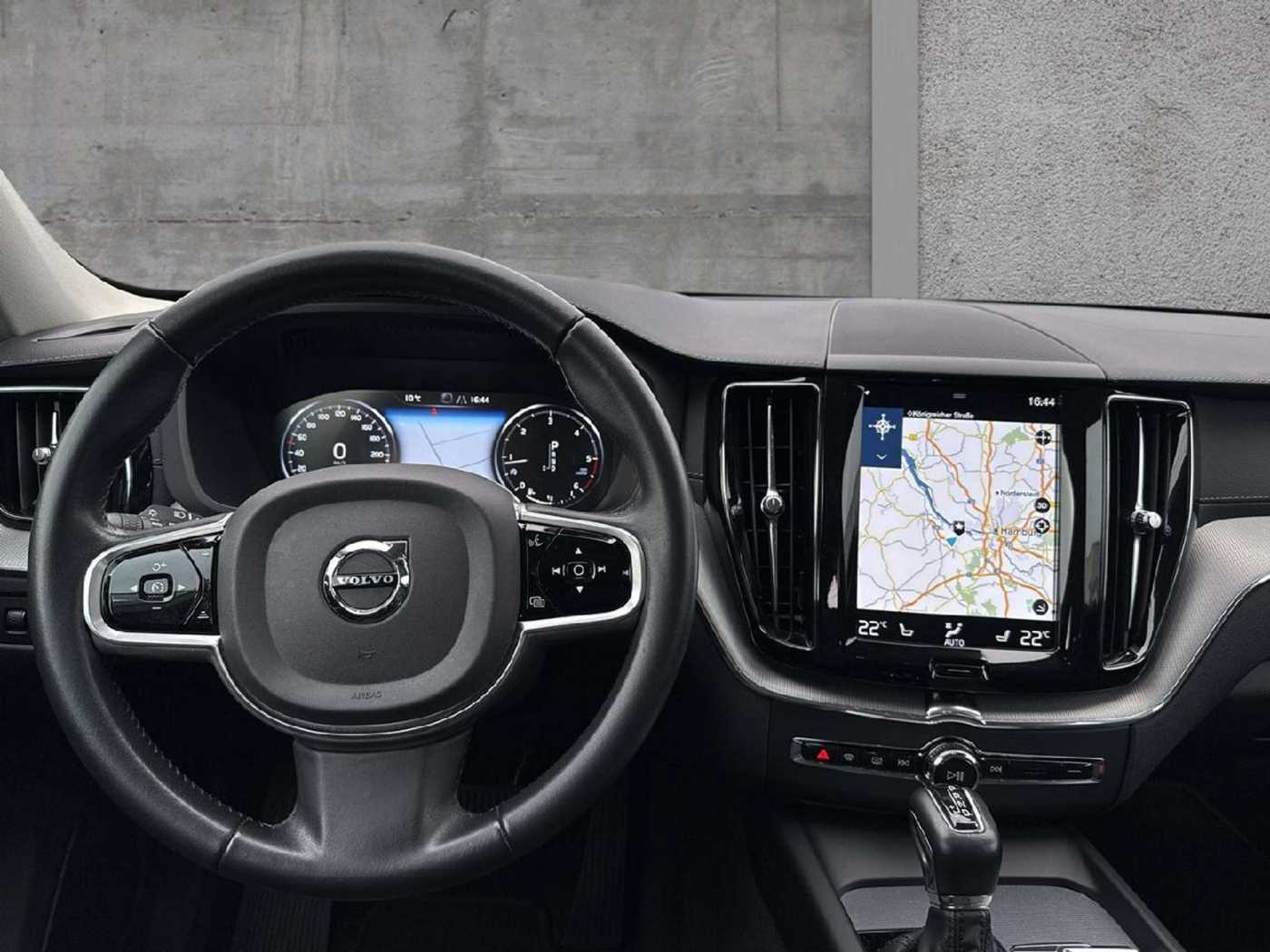 Volvo  Inscription 2WD
