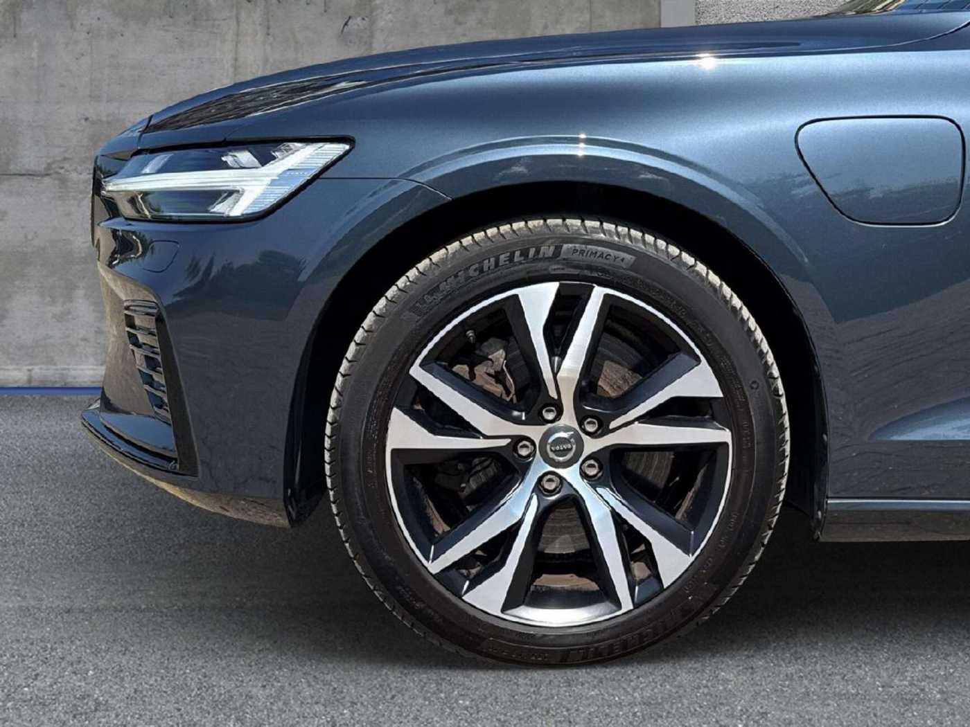 Volvo  T6 AWD R-Design Plug-In Hybrid