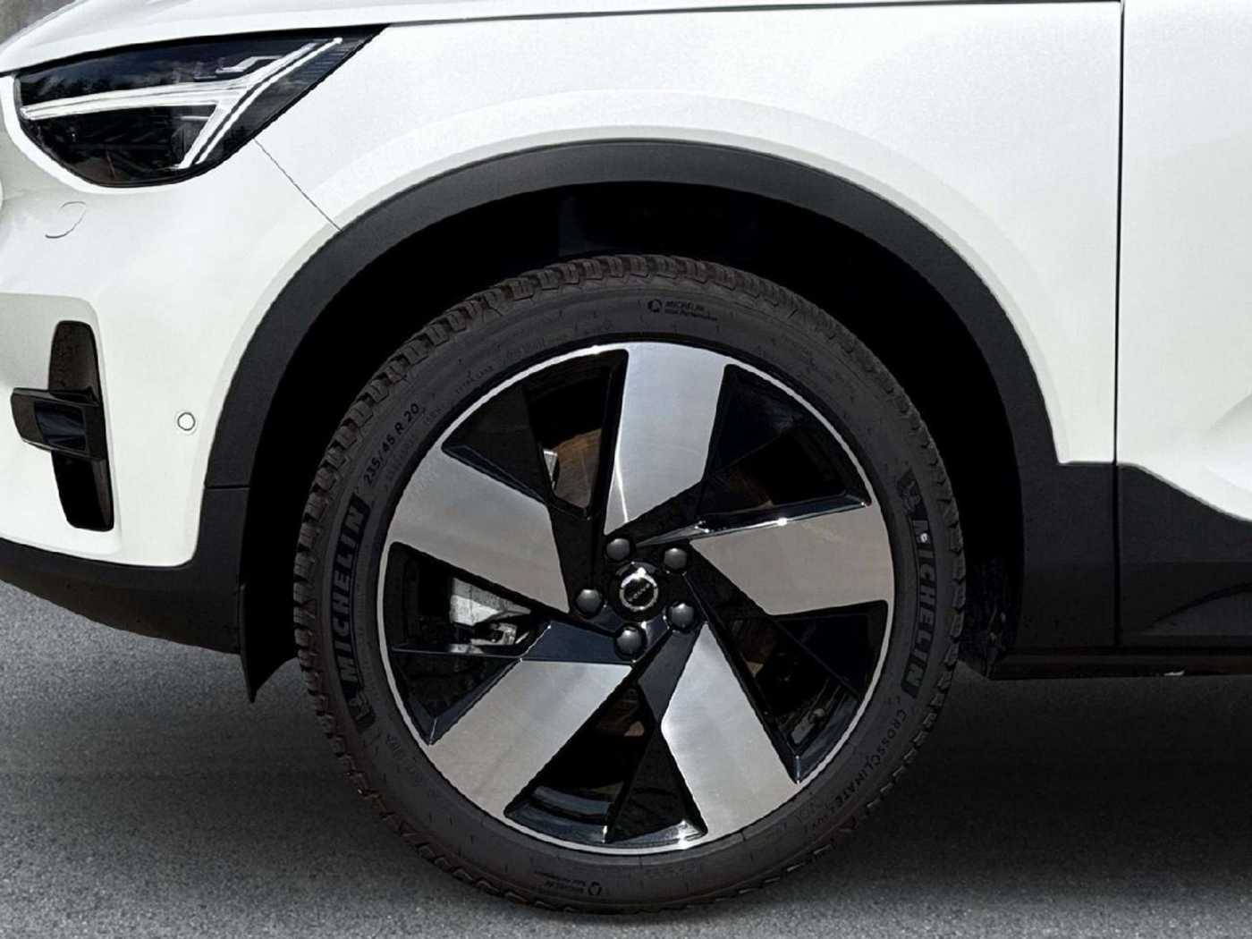 Volvo  Ultimate Recharge Pure Electric AWD