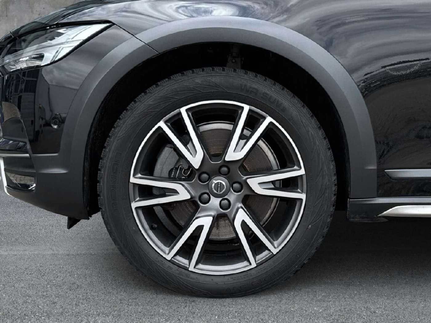 Volvo  T5 AWD