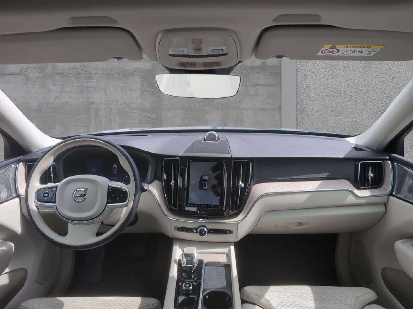 Volvo  T8 AWD Ultimate Dark Plug-In Hybrid