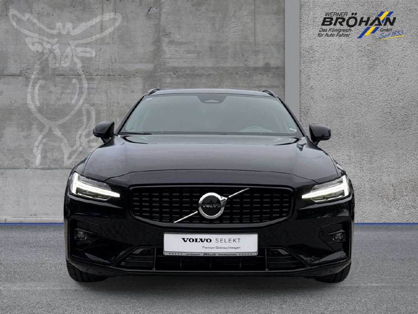 Volvo  Plus Dark