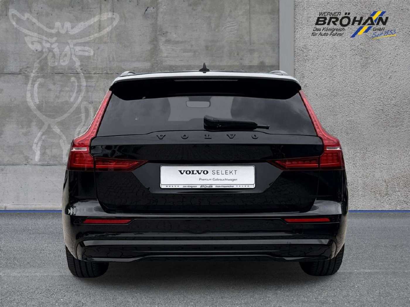 Volvo  Plus Dark