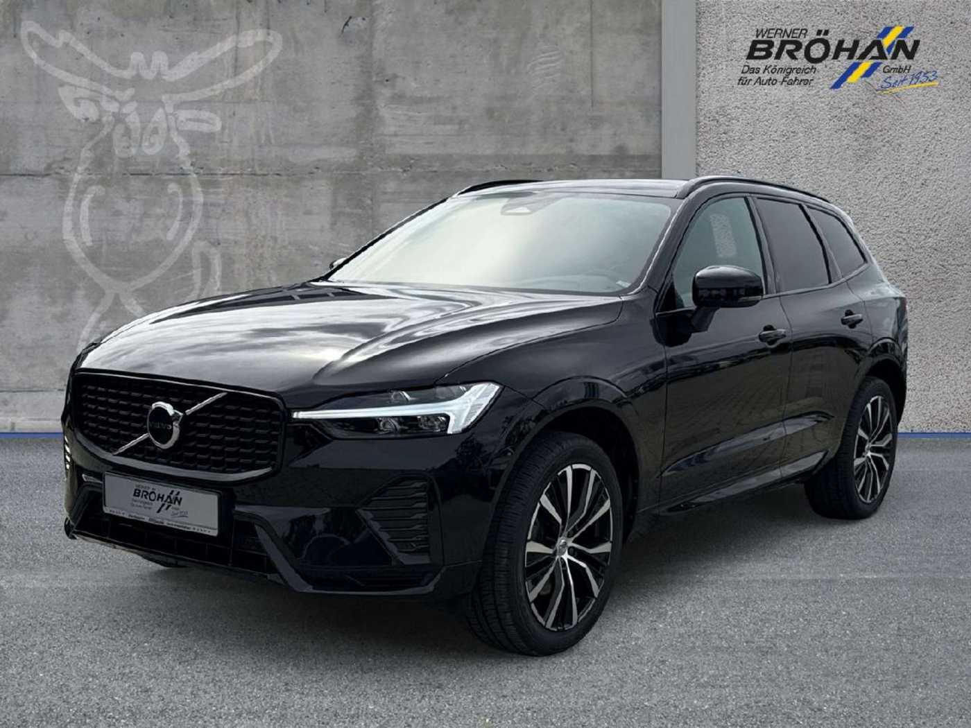 Volvo  Plus Dark 2WD