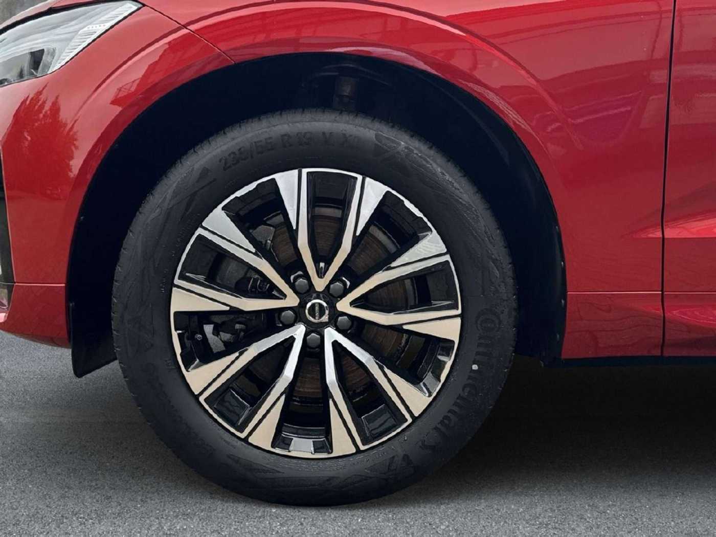 Volvo  B4 Benzin Plus Dark