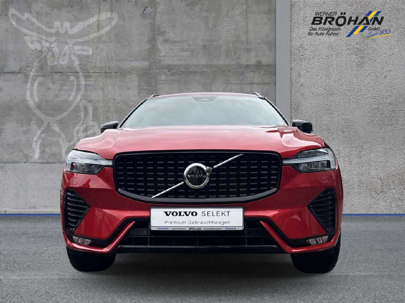 Volvo  B4 Benzin Plus Dark