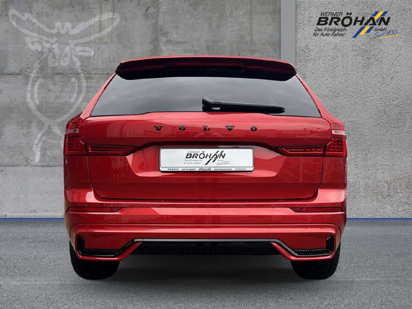 Volvo  B4 Benzin Plus Dark