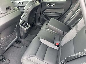 Volvo  R Design 2WD
