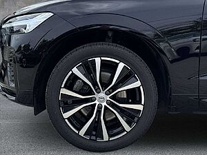 Volvo  Plus Dark 2WD