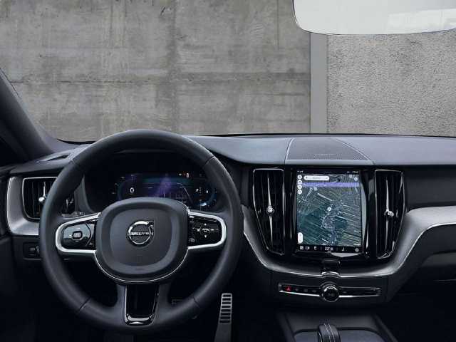 Volvo  R Design 2WD