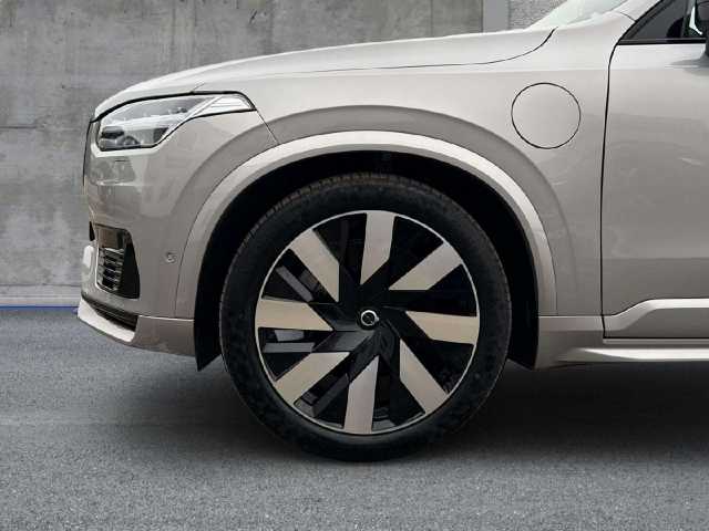 Volvo  Ultimate Dark Recharge Plug-In Hybrid AWD