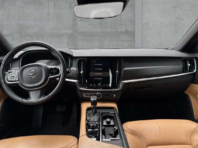 Volvo  T5 AWD