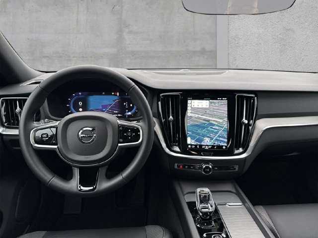 Volvo  Plus Dark