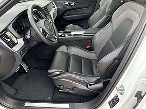 Volvo  R Design 2WD