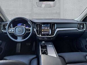 Volvo  B4 AWD Diesel Plus