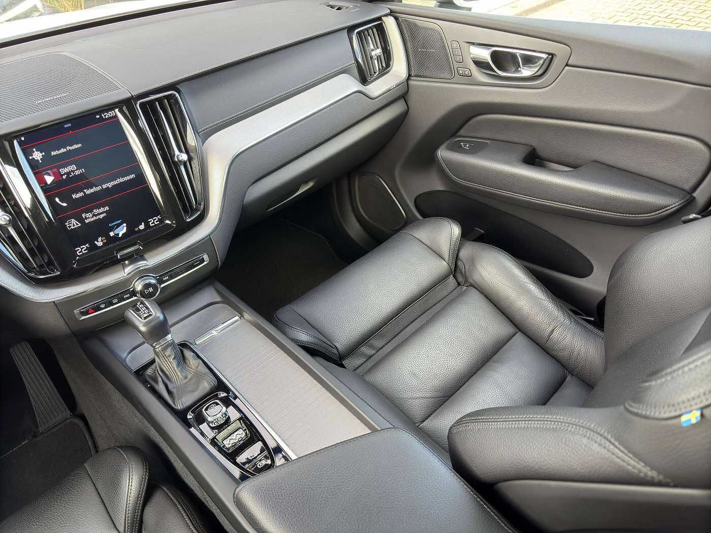 Volvo  Inscription AWD