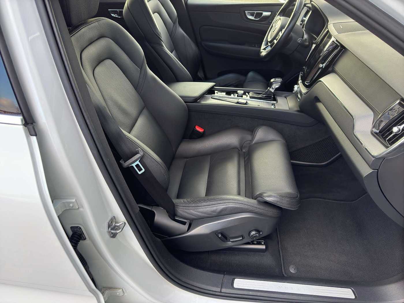 Volvo  Inscription AWD